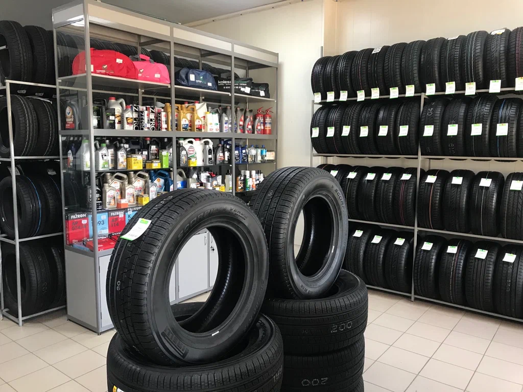 https://tireandwheelco.com/wp-content/uploads/2024/08/new-used-tires-2.webp